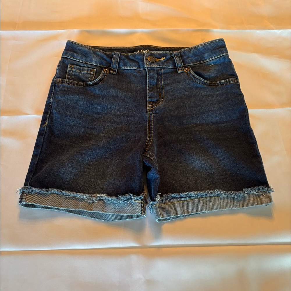Cat & Jack Girls Jean Shorts Adjustable Waist size medium / 8